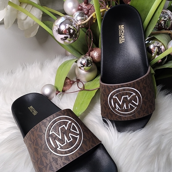 Michael Kors Women's Slides brand new - Picture 5 of 7